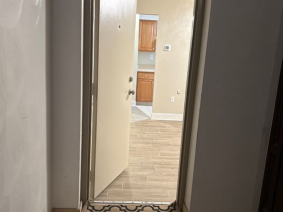 2nd image of 225 Stratford Ave APT 2