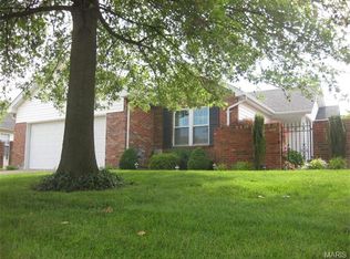 865 Du Pre Ct, Saint Peters, MO