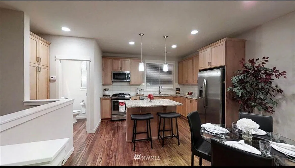 23000 NE 8th St — Photo 2