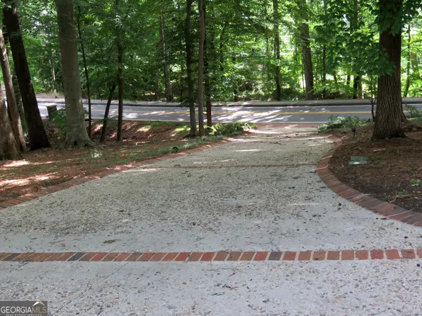 4464 Woodland Brook Dr SE, Atlanta, GA 30339