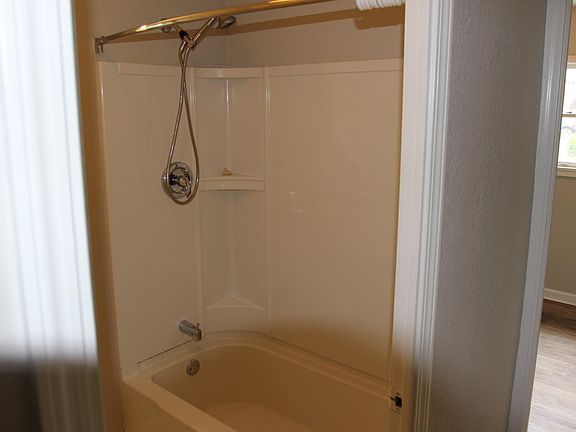 3rd image of 5901 Harvest Ln