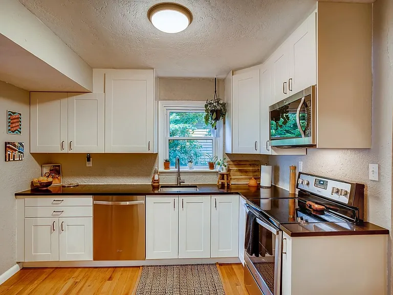 3440 Benton St — Photo 7