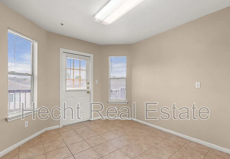 3117 Douglas Fir Dr #1 — Photo 12