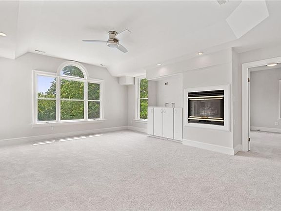 5th image of 2449 Haversham Close