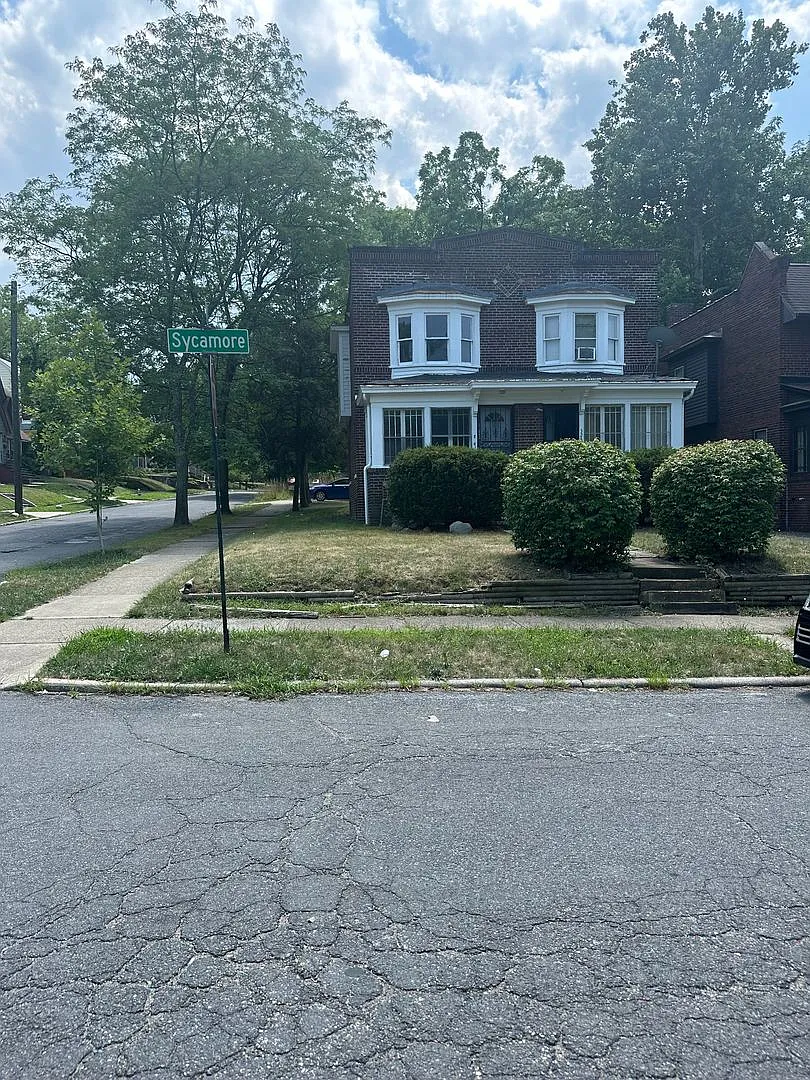 3244-3246 Sycamore Rd — Photo 4