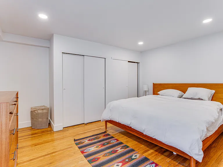 2213 Green St #B3 — Photo 10
