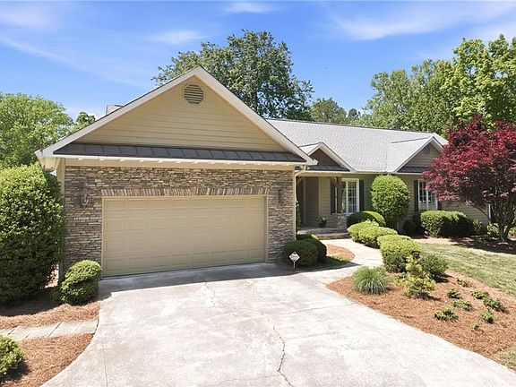 4th image of 5030 Highland Rd