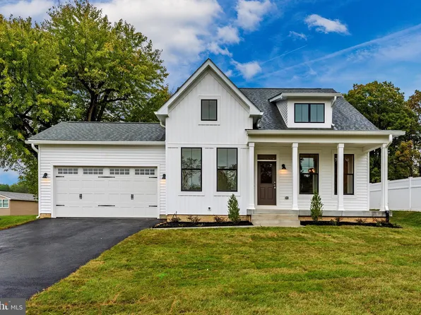 14 Stouffer Ave, Boonsboro, MD 21713