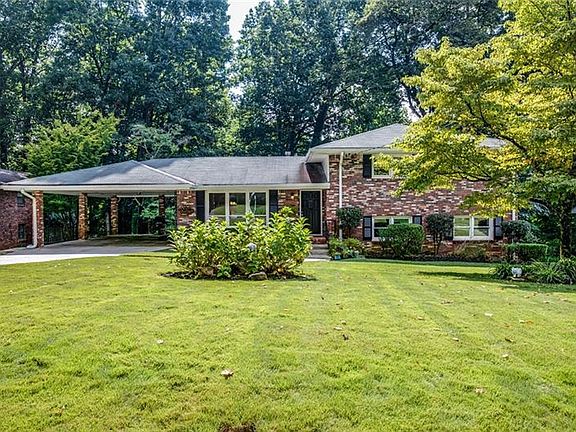 3rd image of 2307 Echo Hills Cir