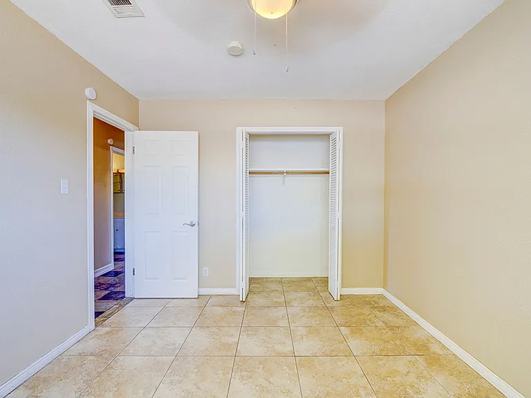 3990 Syracuse Dr — Photo 43
