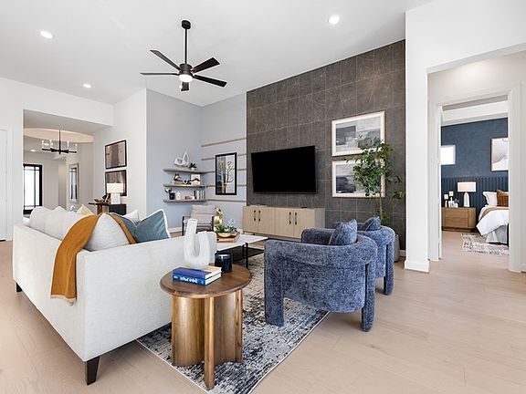 The Begonia - Family Room