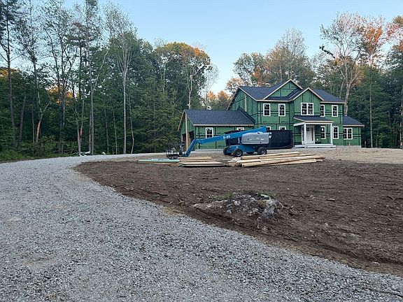 3rd image of 260 Hunt Rd #A