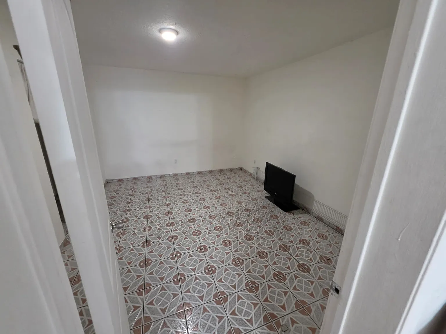 2 bed, 1100 sqft, $1,350 — Photo 3
