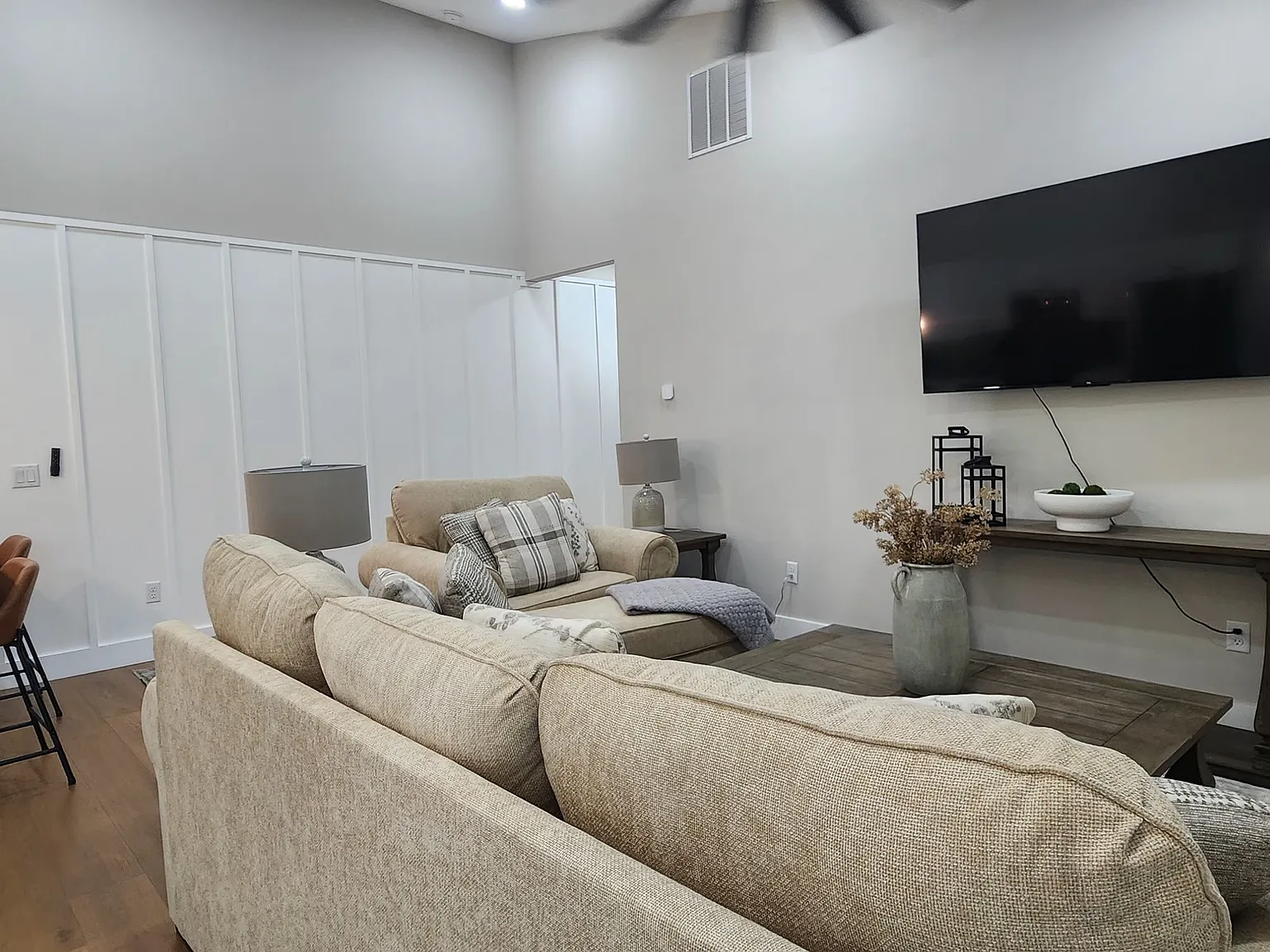 3 bed, 1800 sqft, $2,100 — Photo 3