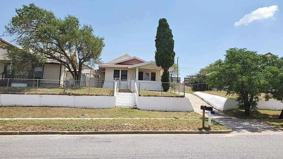 2 bed, 750 sqft, $1,000 — Photo 3