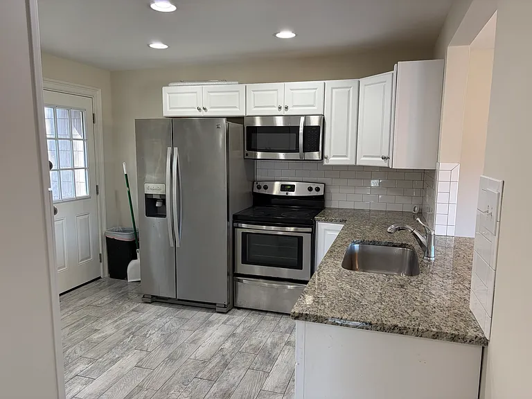 2625 Oakwood Cir #A — Photo 6