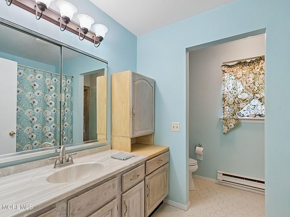 5th image of 15 Amherst Road #64