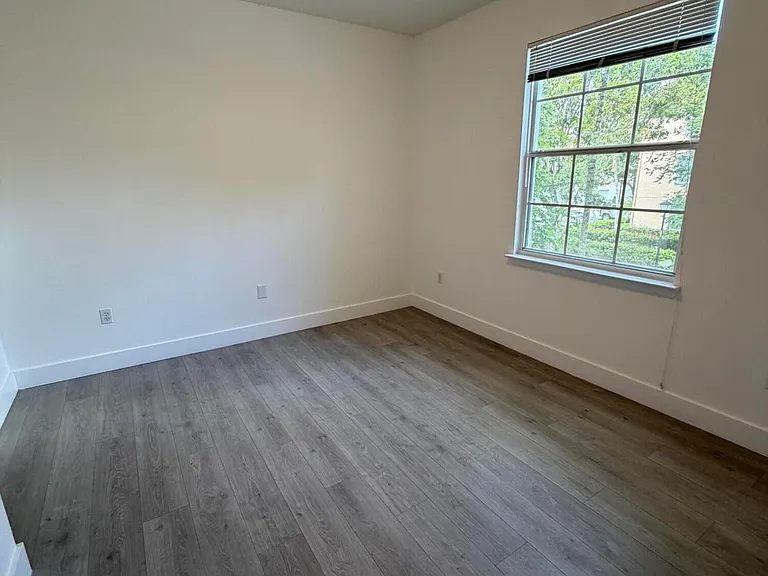 275 Murcia Dr #208 — Photo 55