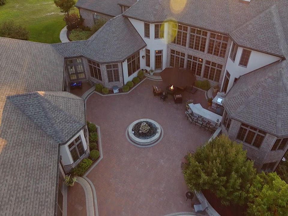 2215 W Augusta Dr, Dunlap, IL 61525 Zillow