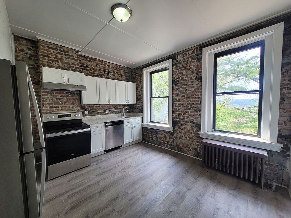 1st image of 1803 Davis Ave Floor 3