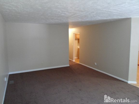 3rd image of 4426 N Richardt Ave