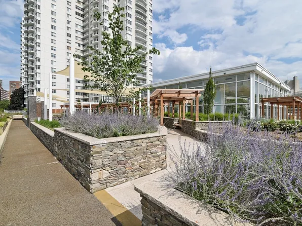 3333 Henry Hudson Parkway image 14 of 18