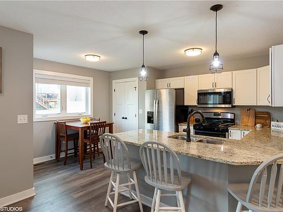 5th image of 1918 Dogwood Ln