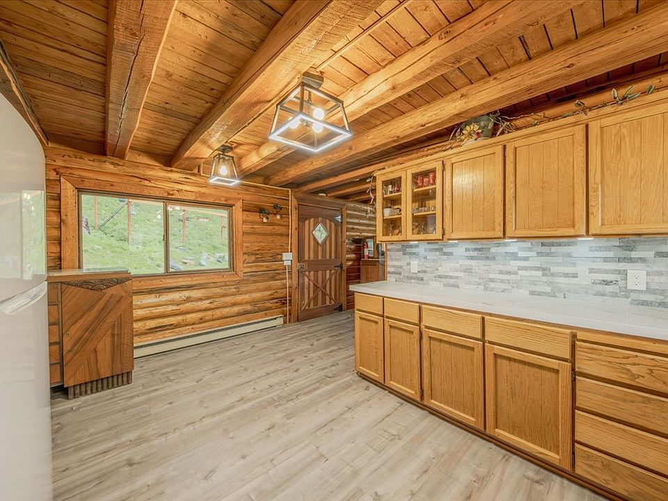 13th image of this home