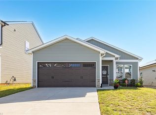 3910 Angel Hill Ln, High Pt, NC 27265