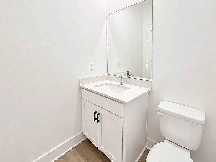 120 Thibault Trce — Photo 9