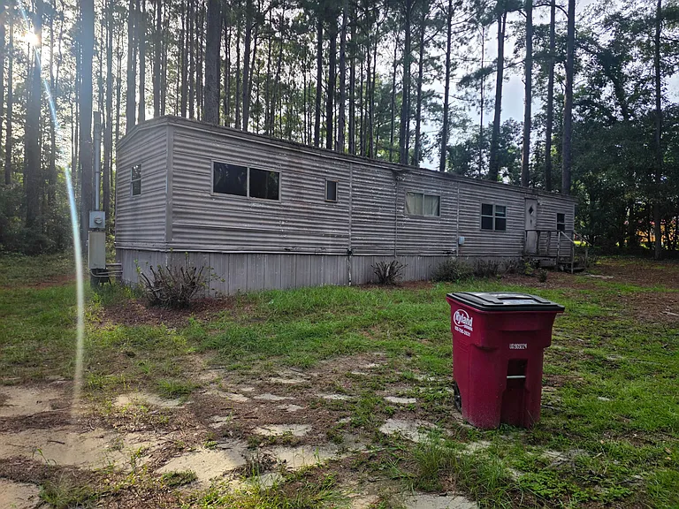527 S Highway 23 — Photo 2