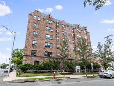 141 Wyckoff Pl APT 6B, Woodmere, NY, 11598