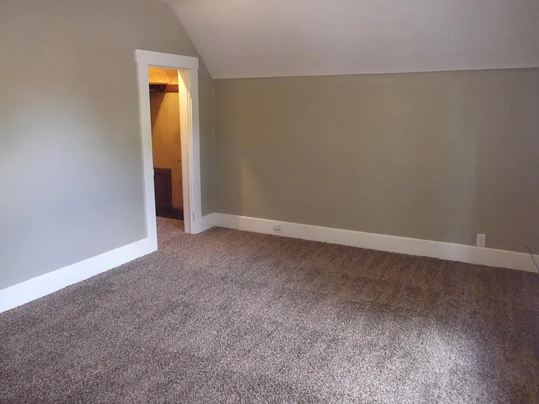 1417 N Wheeling Ave — Photo 11