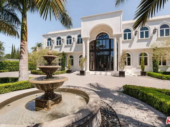 16805 Rayen St, North Hills, CA 91343