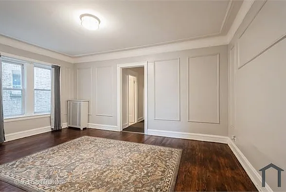 6335 N Claremont Ave — Photo 10