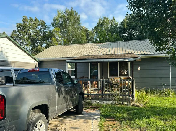 1642 Appian Rd, Bybee, TN 37713