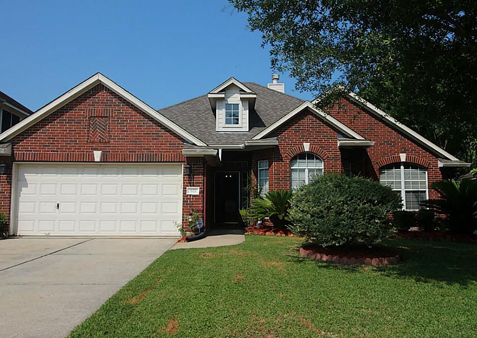 1st image of 517 Green Cedar Dr