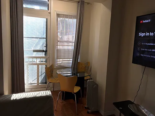 Rented by Voro, LLC | media 7