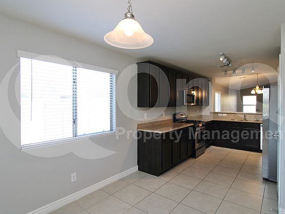 4th image of 18620 W Larkspur Dr