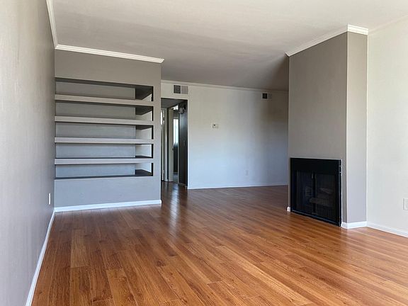 Gas Fireplace Living room
