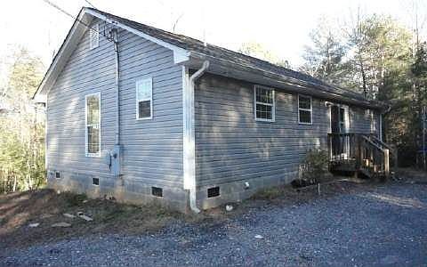 2nd image of 571 Dover Chapel Rd