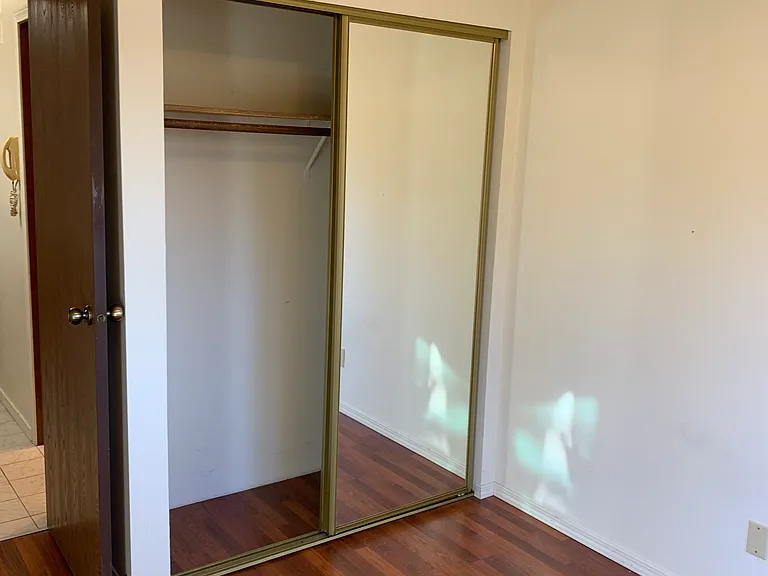 4230 8th Ave NE #101 — Photo 10