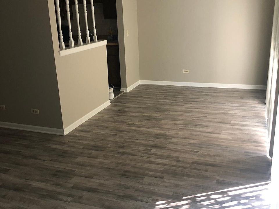 Living / Dining Area
