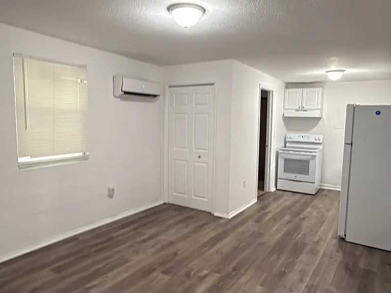 503 Avenida Hermosa #4 — Photo 4