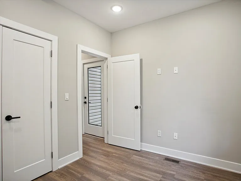 1618 N Sydenham St #A — Photo 10