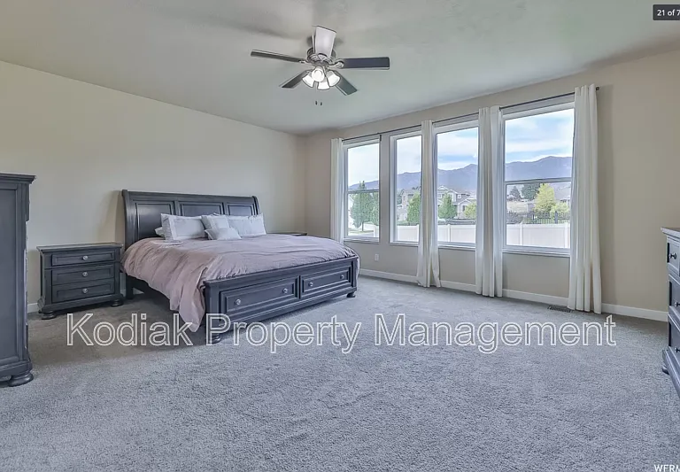 1463 S Kentucky Derby Way — Photo 9