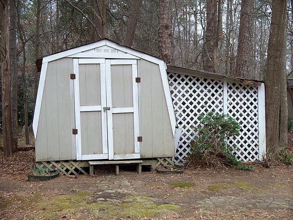 4th image of 159 Mills Forest Ln