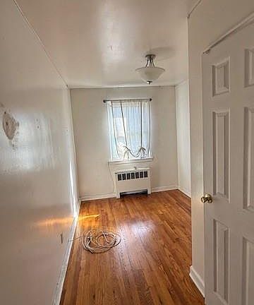 2nd image of 1007 E 223rd St