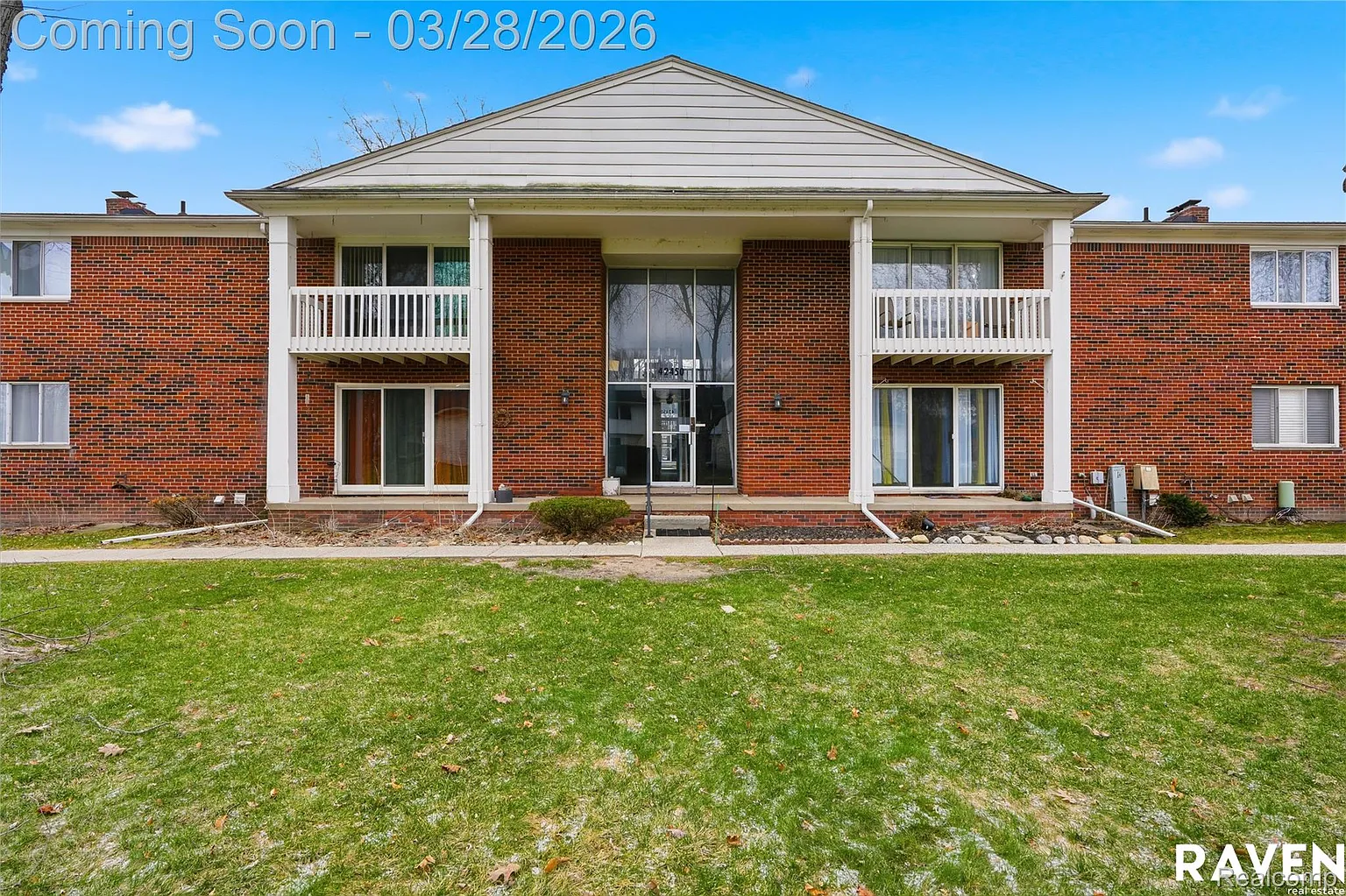 42450 Sheldon Pl APT 212 photo 1