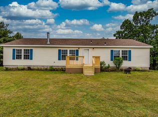 290 Blackberry Ln, Ridgedale, MO 65739